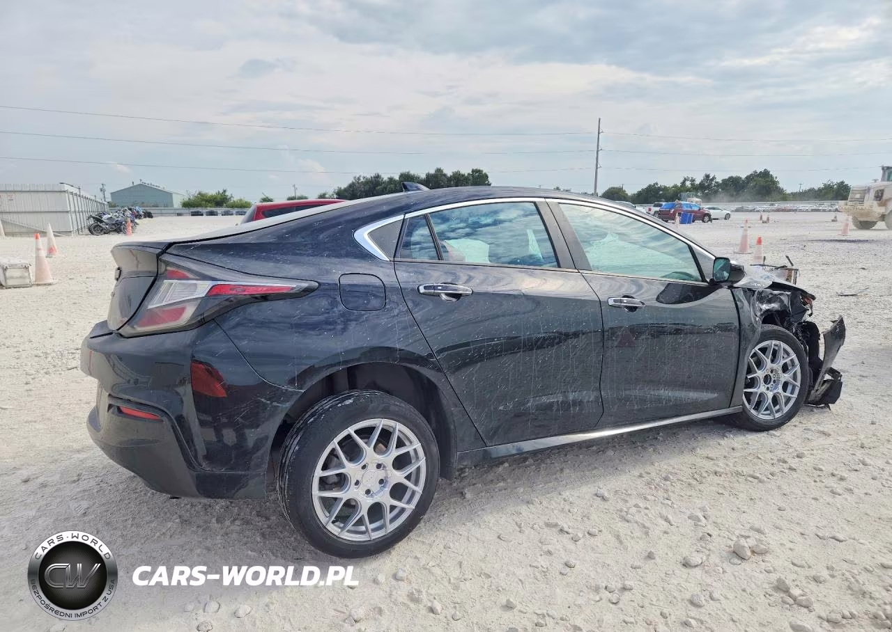 2018 Chevrolet Volt Lt VIN:1G1RC6S59JU125155 - 3
