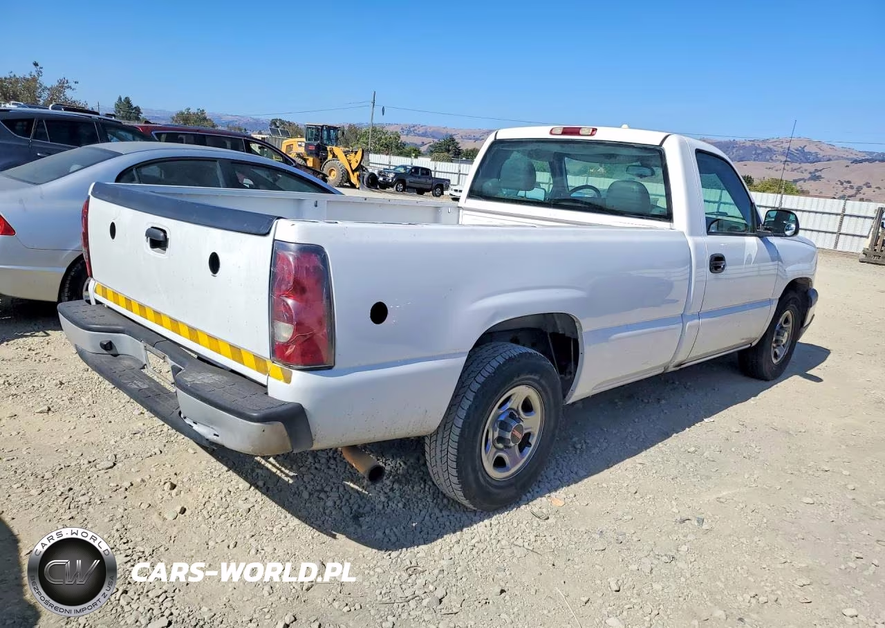 2004 Chevrolet Silverado C1500 VIN:1GCEC14X14Z326949 - 3
