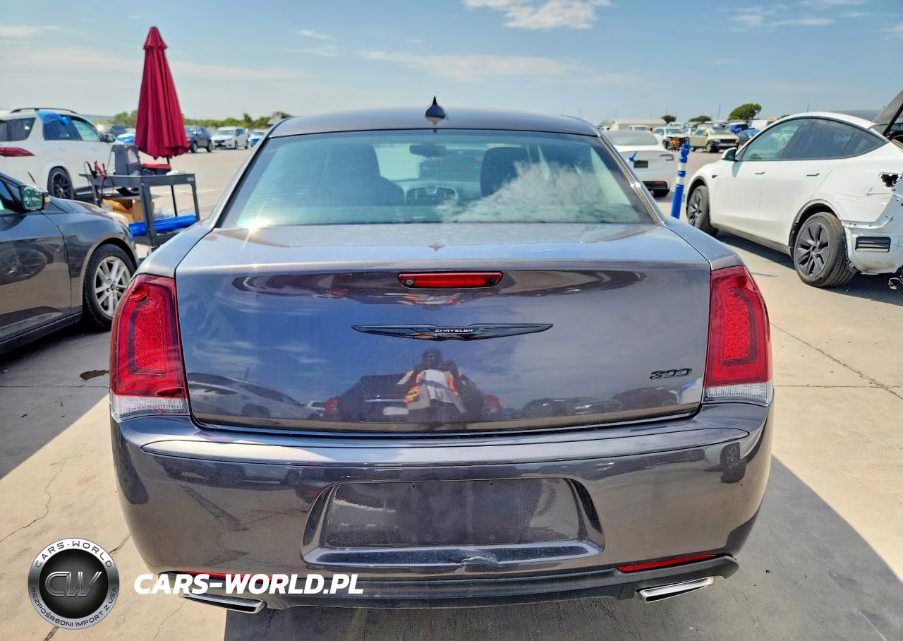 2023 Chrysler 300 Touring VIN:2C3CCAAG3PH678807 - 6