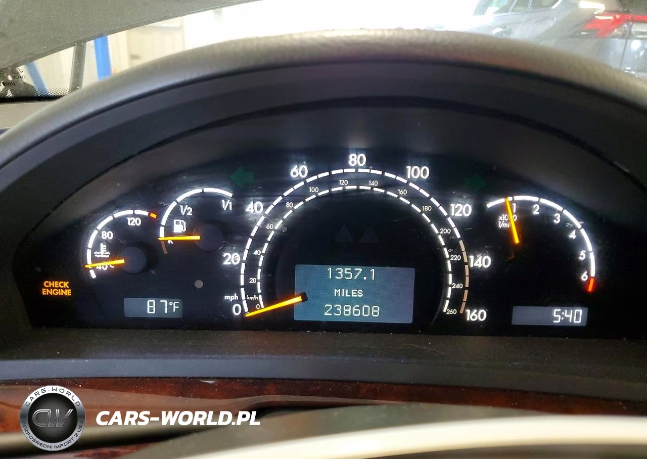 2006 Mercedes-Benz S 500 4Matic VIN:WDBNG84JX6A466104 - 9