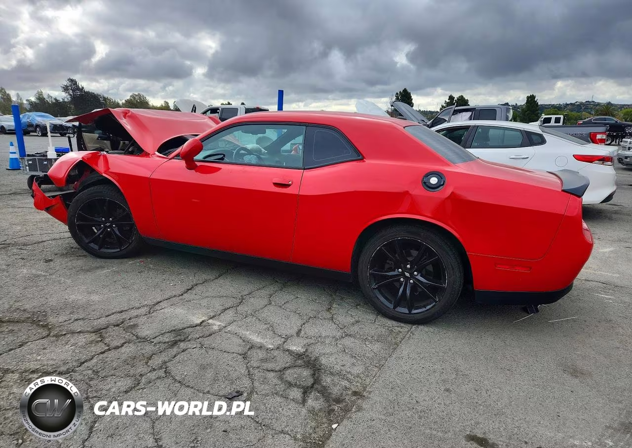 2018 Dodge Challenger Sxt VIN:2C3CDZAG2JH229296 - 2