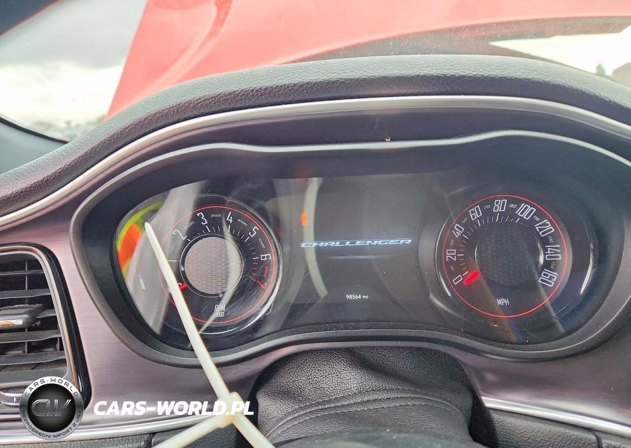 2018 Dodge Challenger Sxt VIN:2C3CDZAG2JH229296 - 9