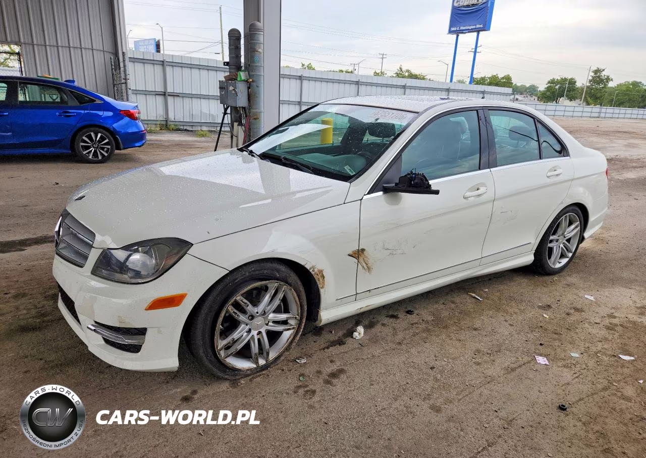 2012 Mercedes-Benz C 300 4Matic VIN:WDDGF8BB9CA609988 - 1