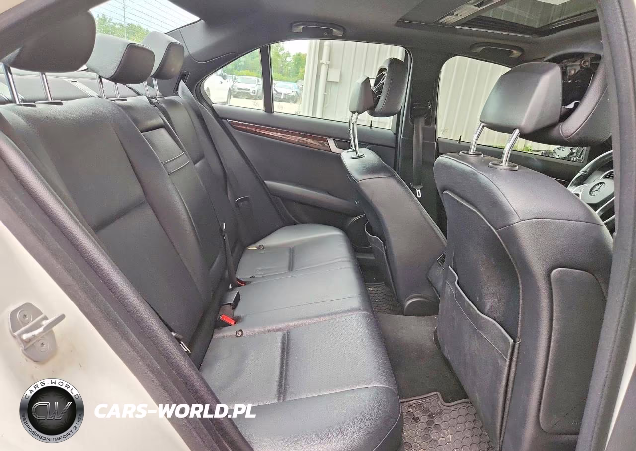 2012 Mercedes-Benz C 300 4Matic VIN:WDDGF8BB9CA609988 - 10