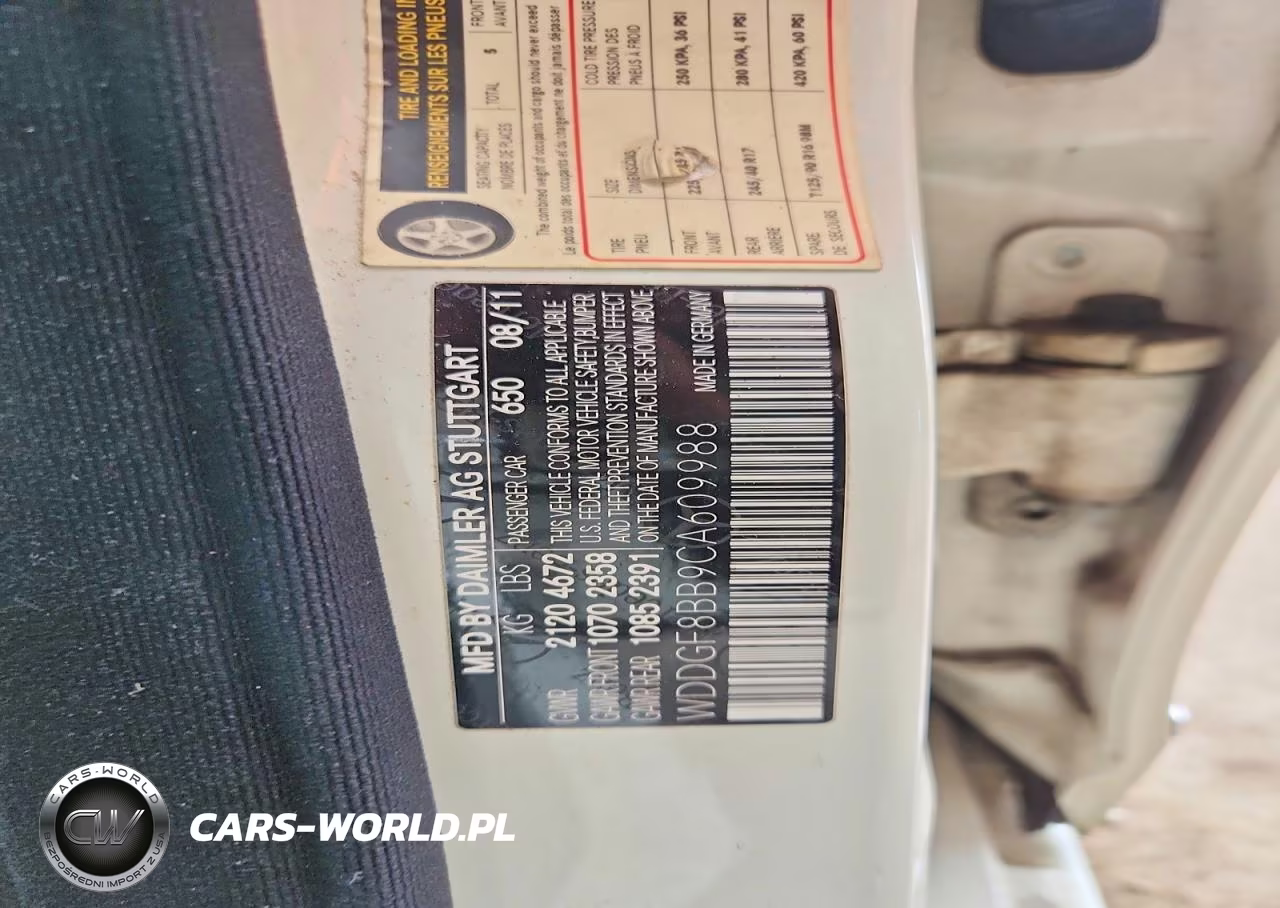 2012 Mercedes-Benz C 300 4Matic VIN:WDDGF8BB9CA609988 - 12