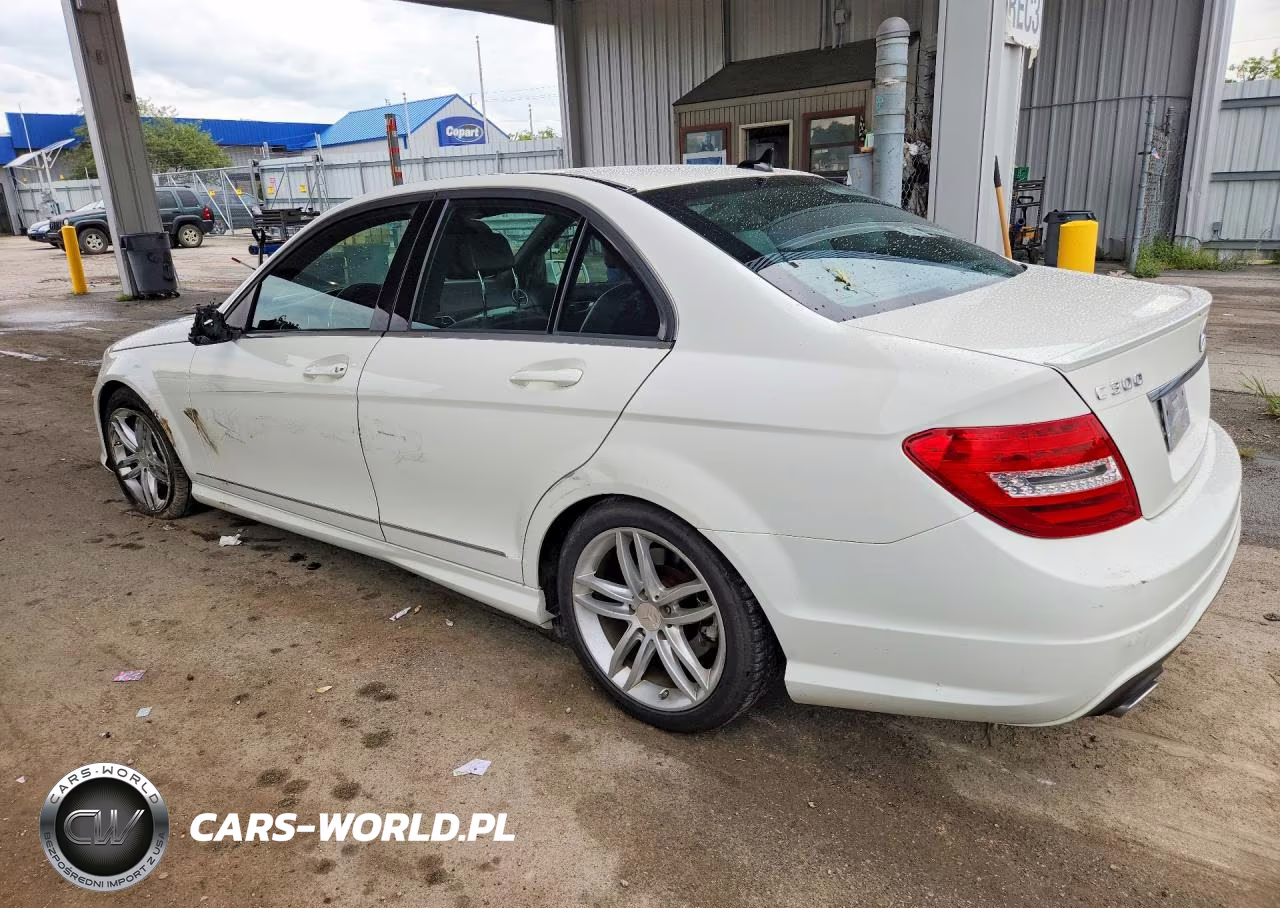 2012 Mercedes-Benz C 300 4Matic VIN:WDDGF8BB9CA609988 - 2