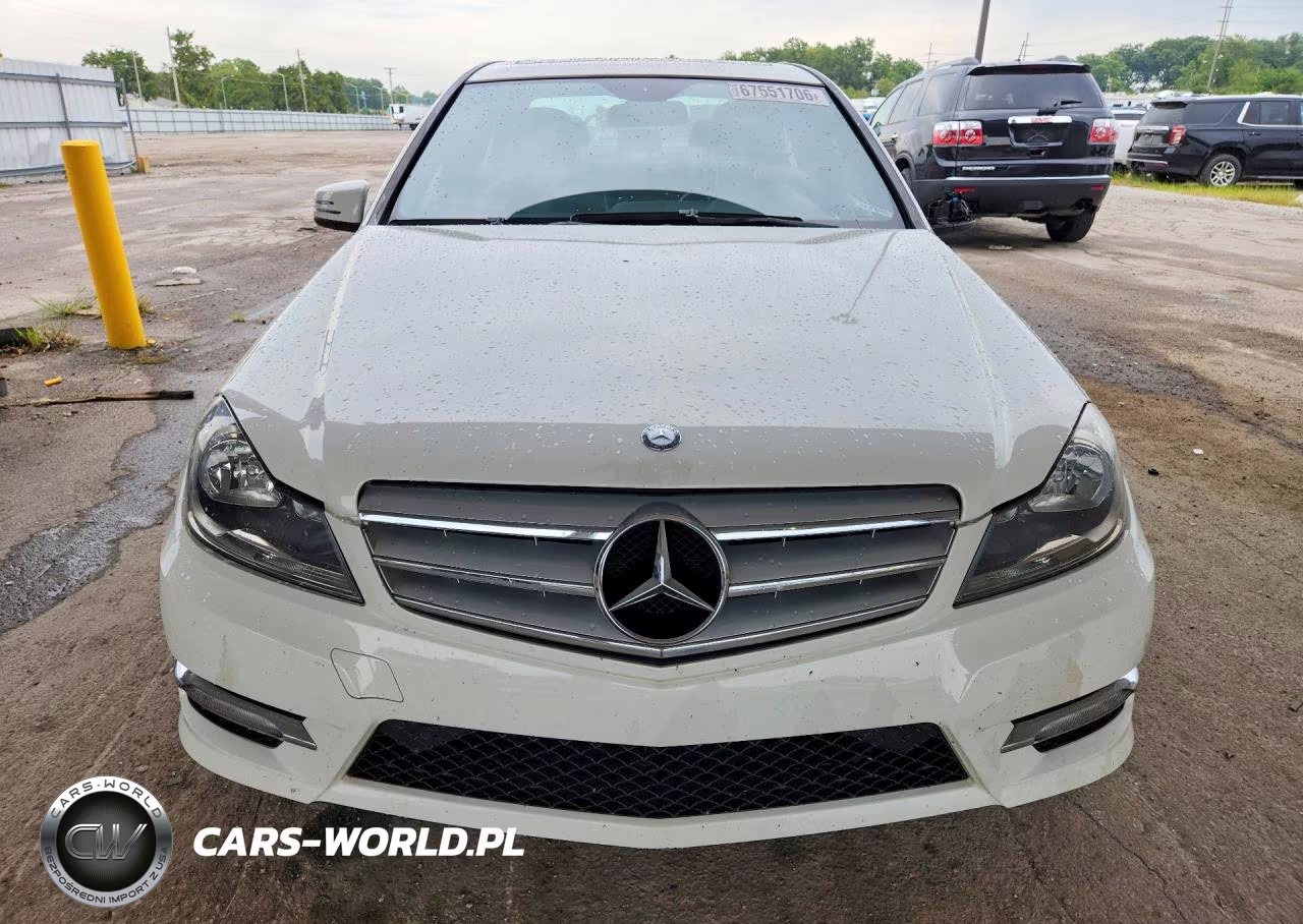 2012 Mercedes-Benz C 300 4Matic VIN:WDDGF8BB9CA609988 - 5