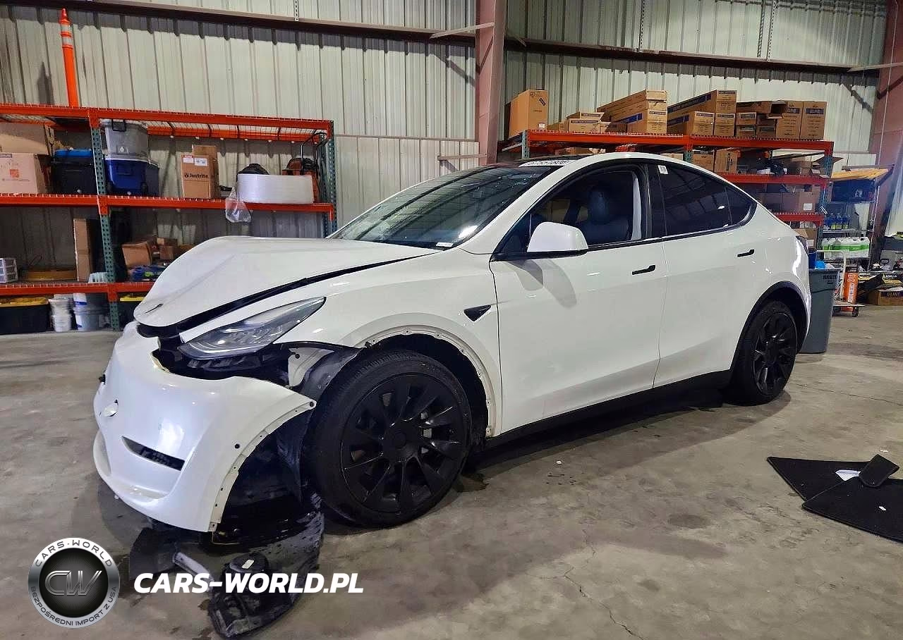 2021 Tesla Model Y VIN:5YJYGDEE3MF248048 - 1