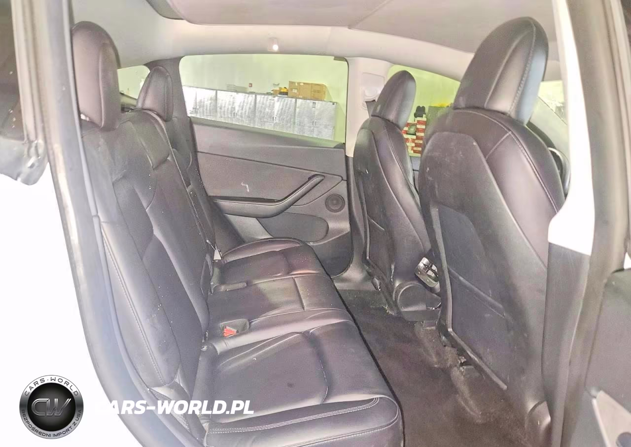 2021 Tesla Model Y VIN:5YJYGDEE3MF248048 - 10