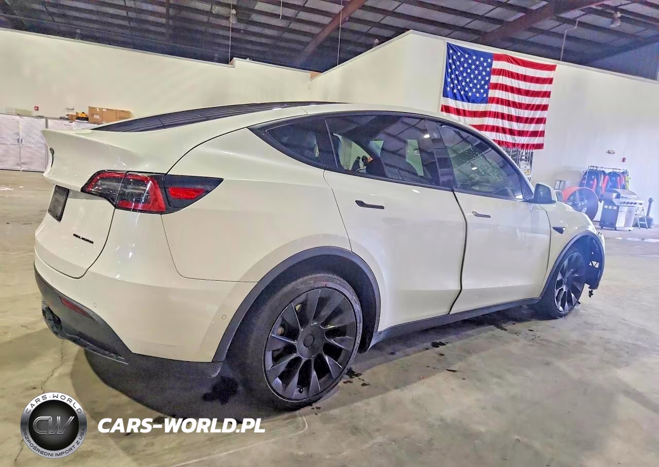 2021 Tesla Model Y VIN:5YJYGDEE3MF248048 - 3