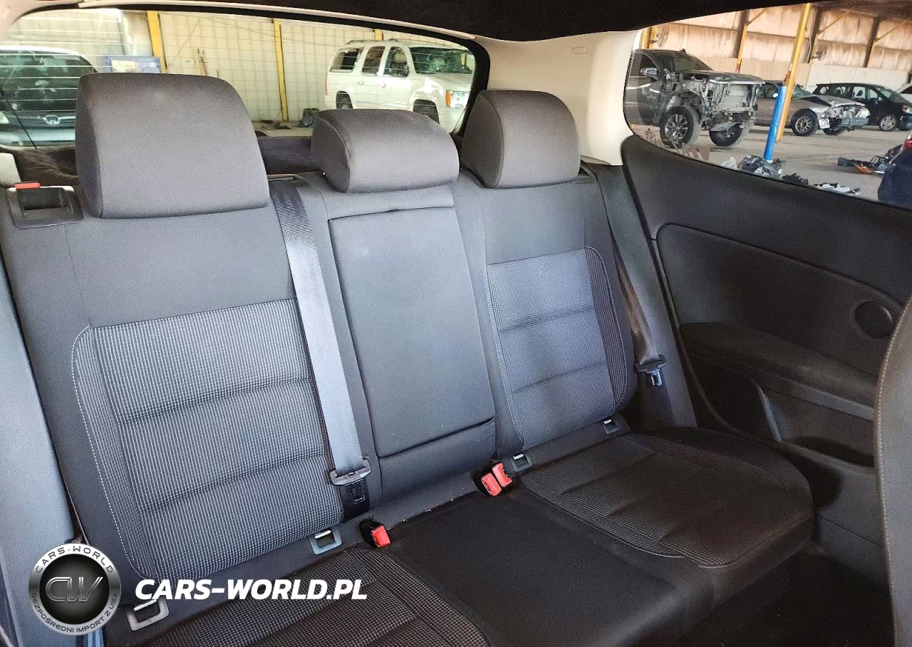 2012 Volkswagen Golf VIN:WVWBM7AJ2CW348784 - 10
