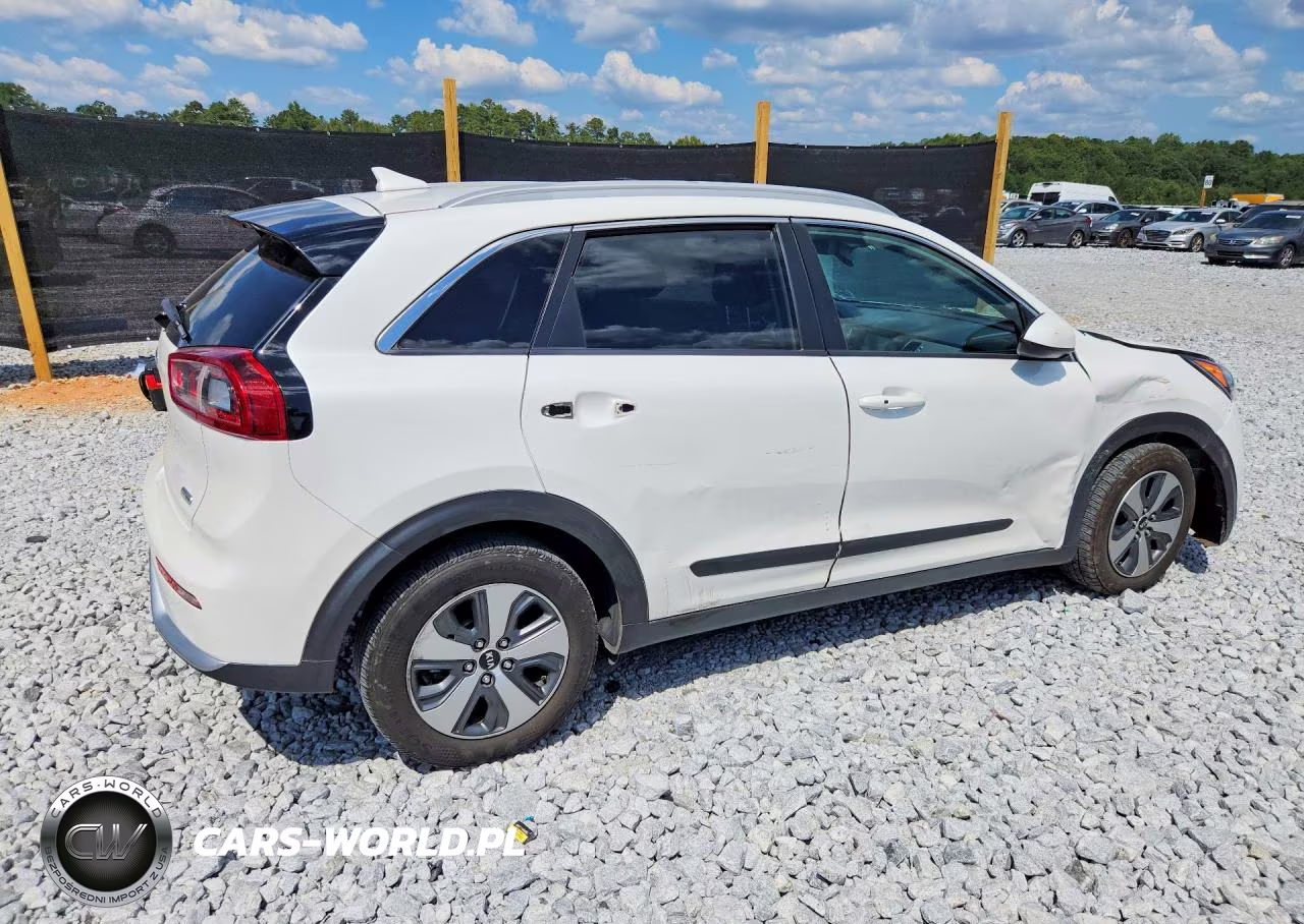 2018 Kia Niro Lx VIN:KNDCB3LC6J5188476 - 3