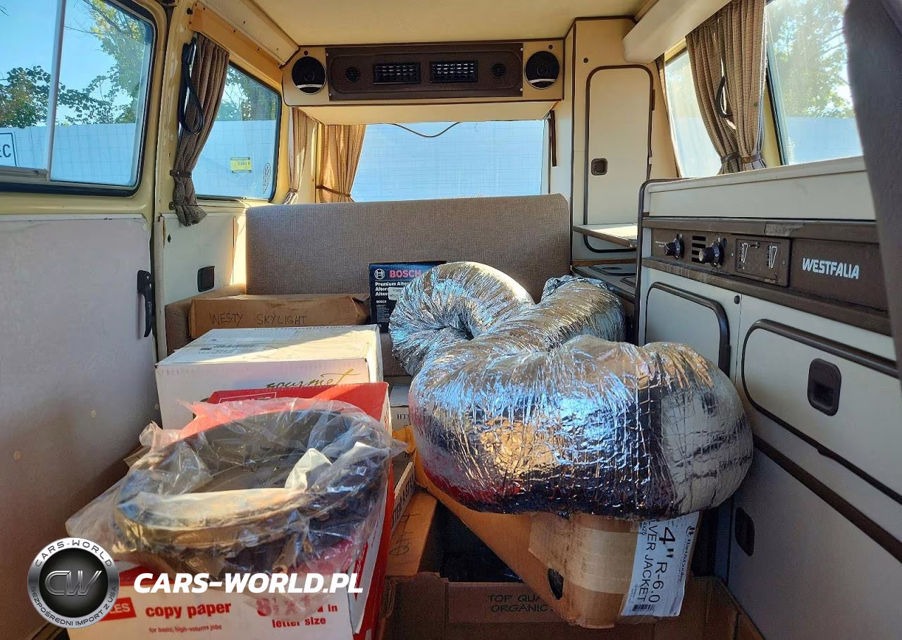1982 Volkswagen Vanagon Campmobile VIN:WV2ZA0257CH144505 - 10