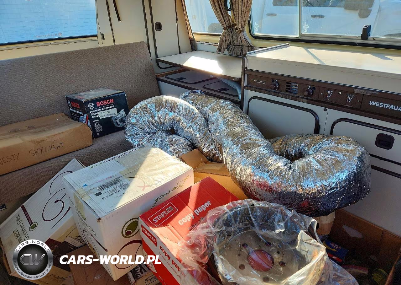 1982 Volkswagen Vanagon Campmobile VIN:WV2ZA0257CH144505 - 11