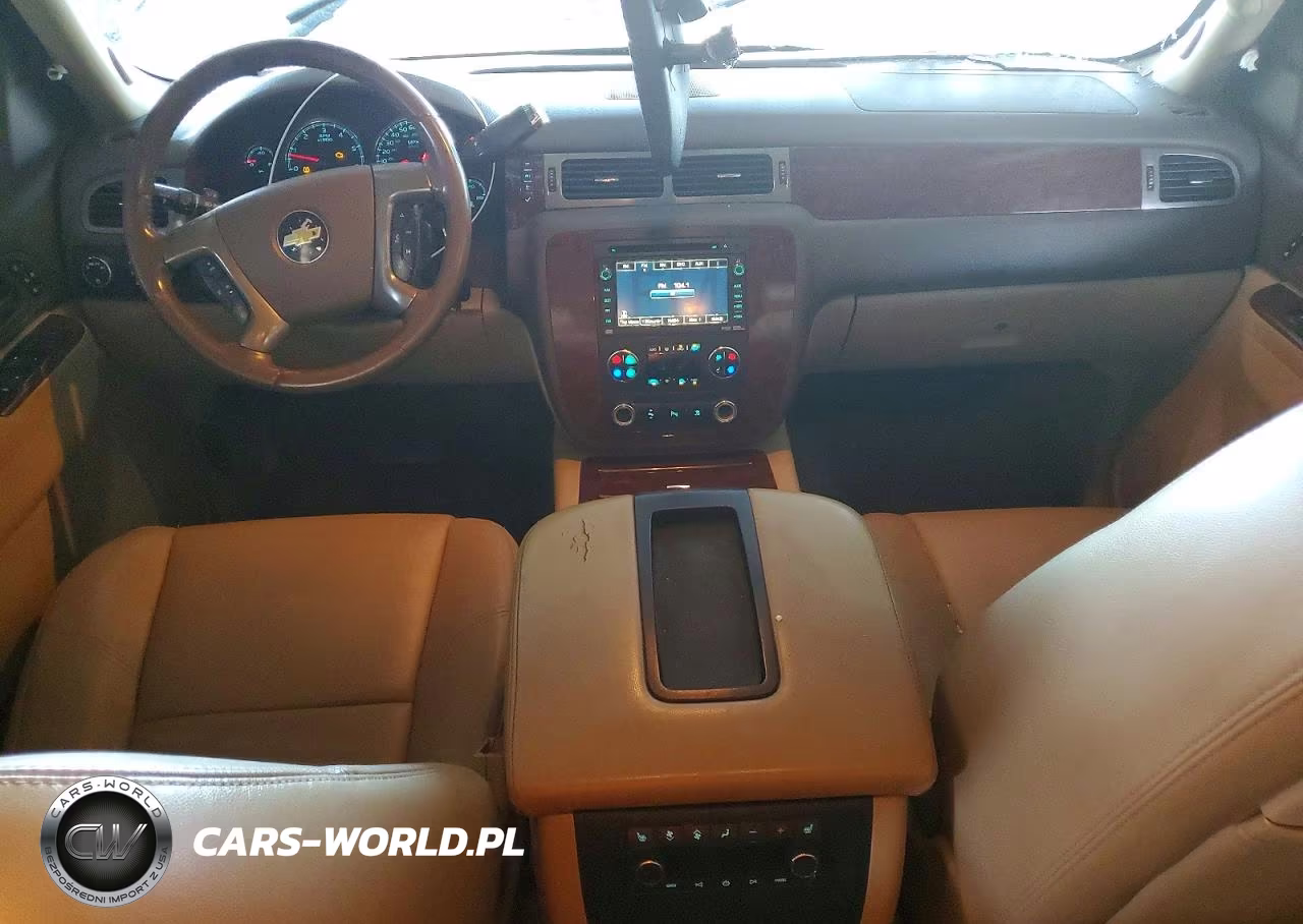2011 Chevrolet Suburban C1500 Ltz VIN:1GNSCKE07BR175002 - 8