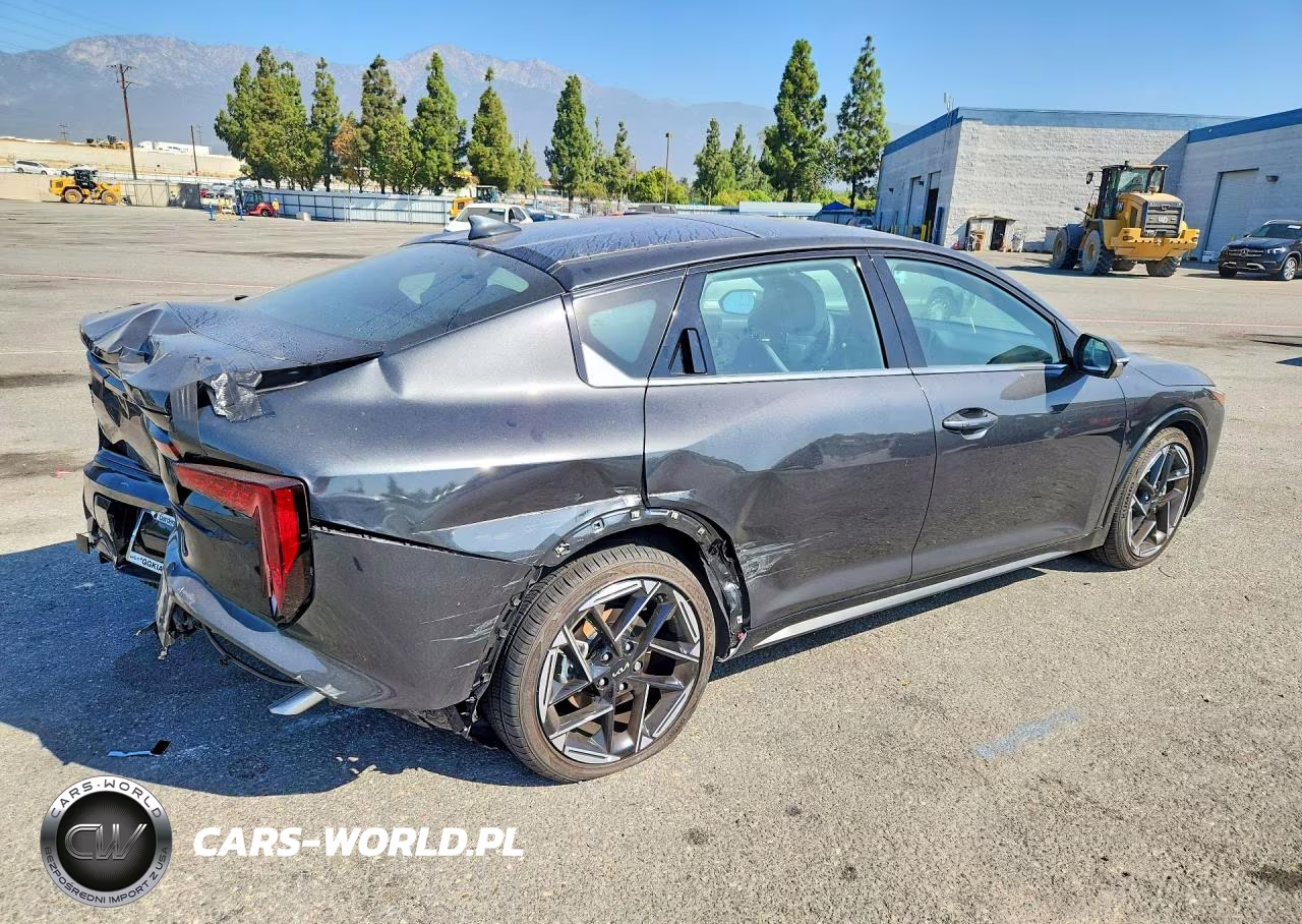 2025 Kia K4 Gt Line VIN:3KPFW4DE3SE247335 - 3