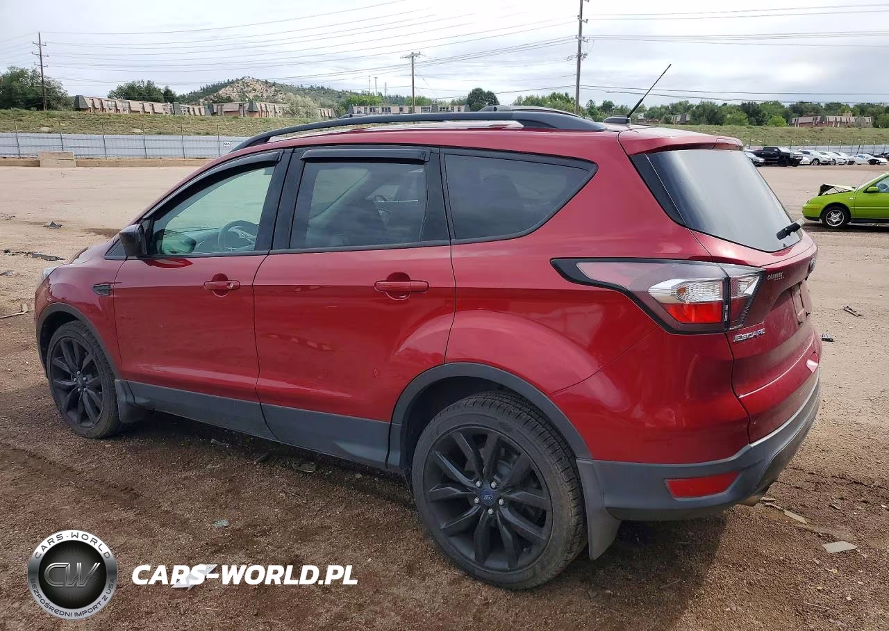 2018 Ford Escape Se VIN:1FMCU9GD7JUA62273 - 2
