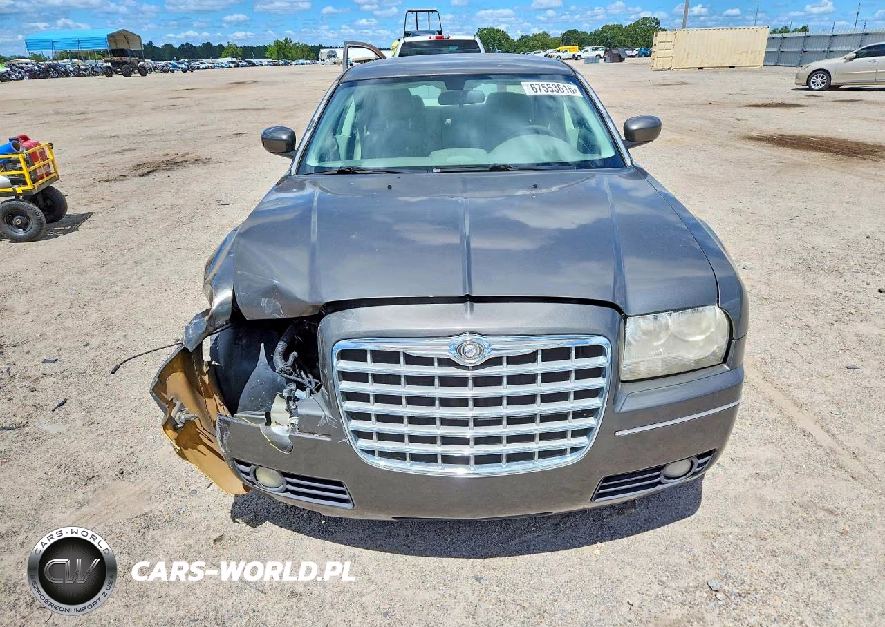 2009 Chrysler 300 Touring VIN:2C3LA53V49H570787 - 5