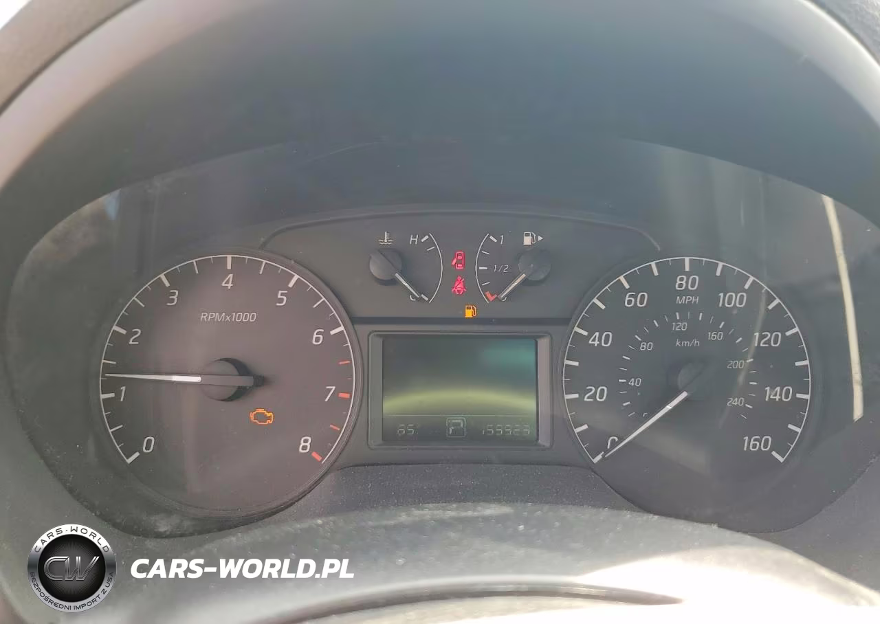 2015 Nissan Sentra S VIN:3N1AB7AP4FY313363 - 9