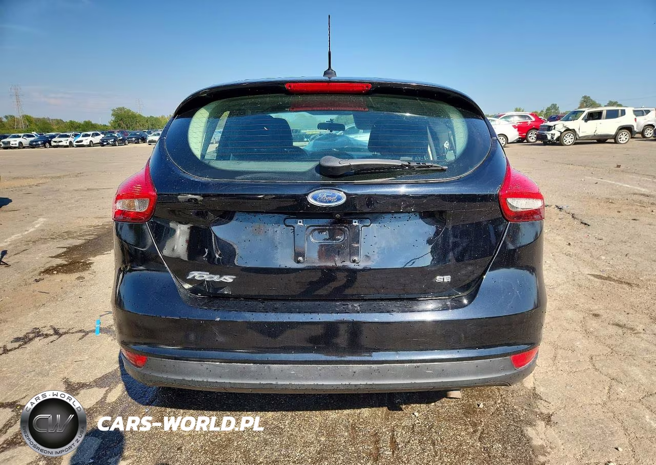 2017 Ford Focus Se VIN:1FADP3K28HL228471 - 6