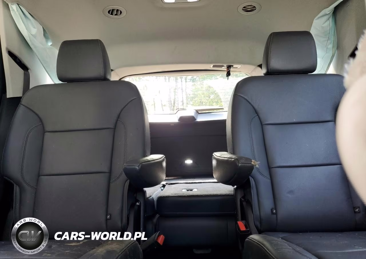 2019 Chevrolet Traverse Lt VIN:1GNEVHKW1KJ311772 - 10