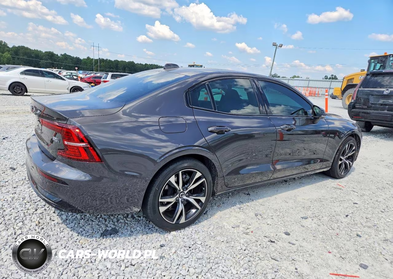 2023 Volvo S60 Plus VIN:7JRL12TW2PG229918 - 3