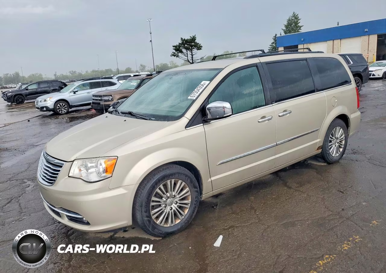 2013 Chrysler Town & Country Touring L – zdjęcie 1 z 13