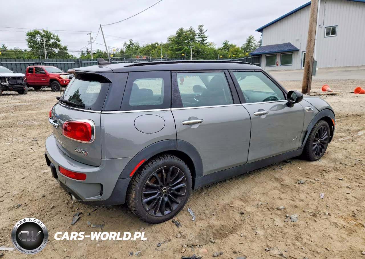 2017 Mini Cooper S Clubman All4 VIN:WMWLU5C56H2E82334 - 3