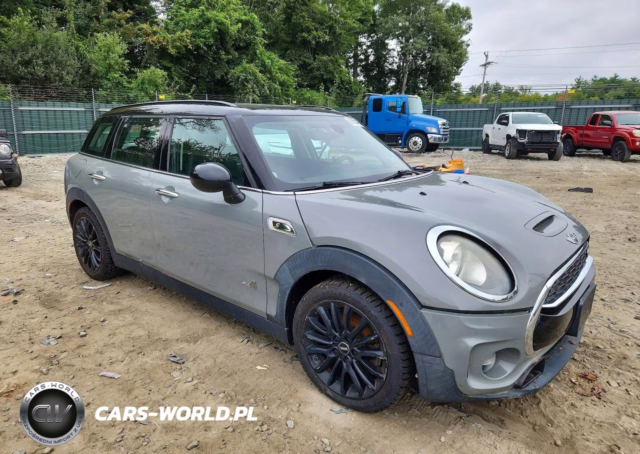2017 Mini Cooper S Clubman All4 VIN:WMWLU5C56H2E82334 - 4