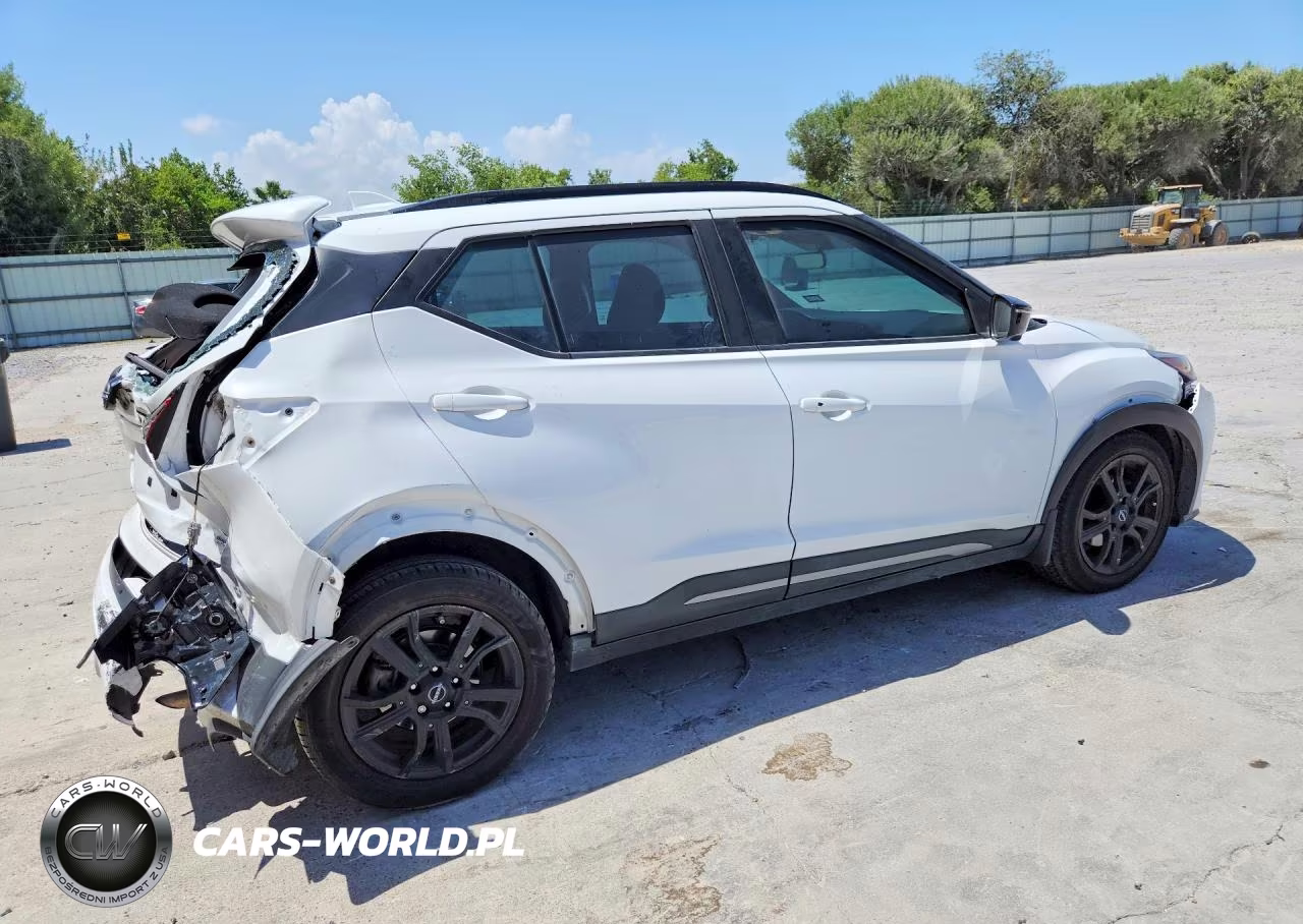 2023 Nissan Kicks Sr VIN:3N1CP5DV7PL493185 - 3
