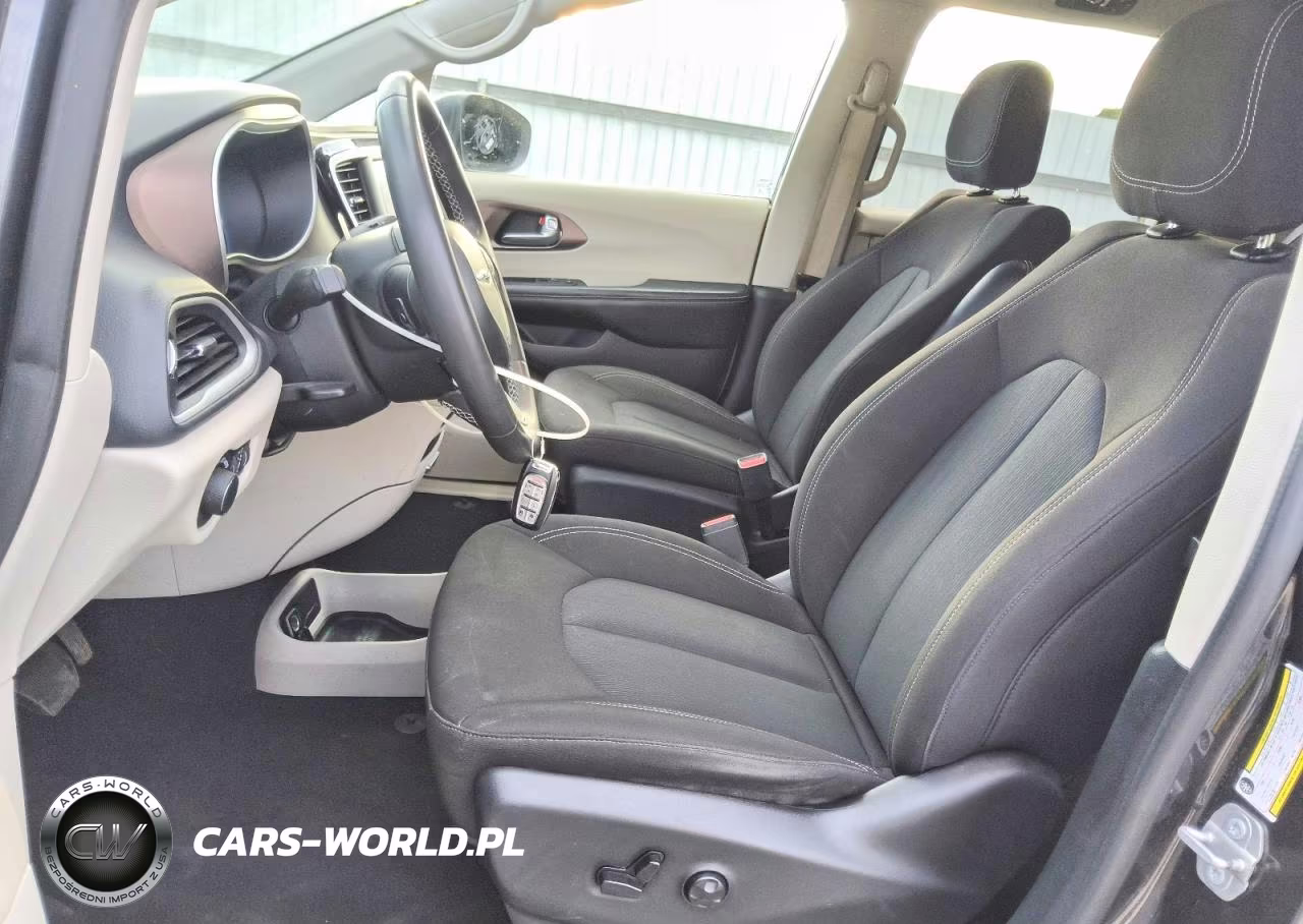 2023 Chrysler Voyager Lx VIN:2C4RC1CG5PR519638 - 7