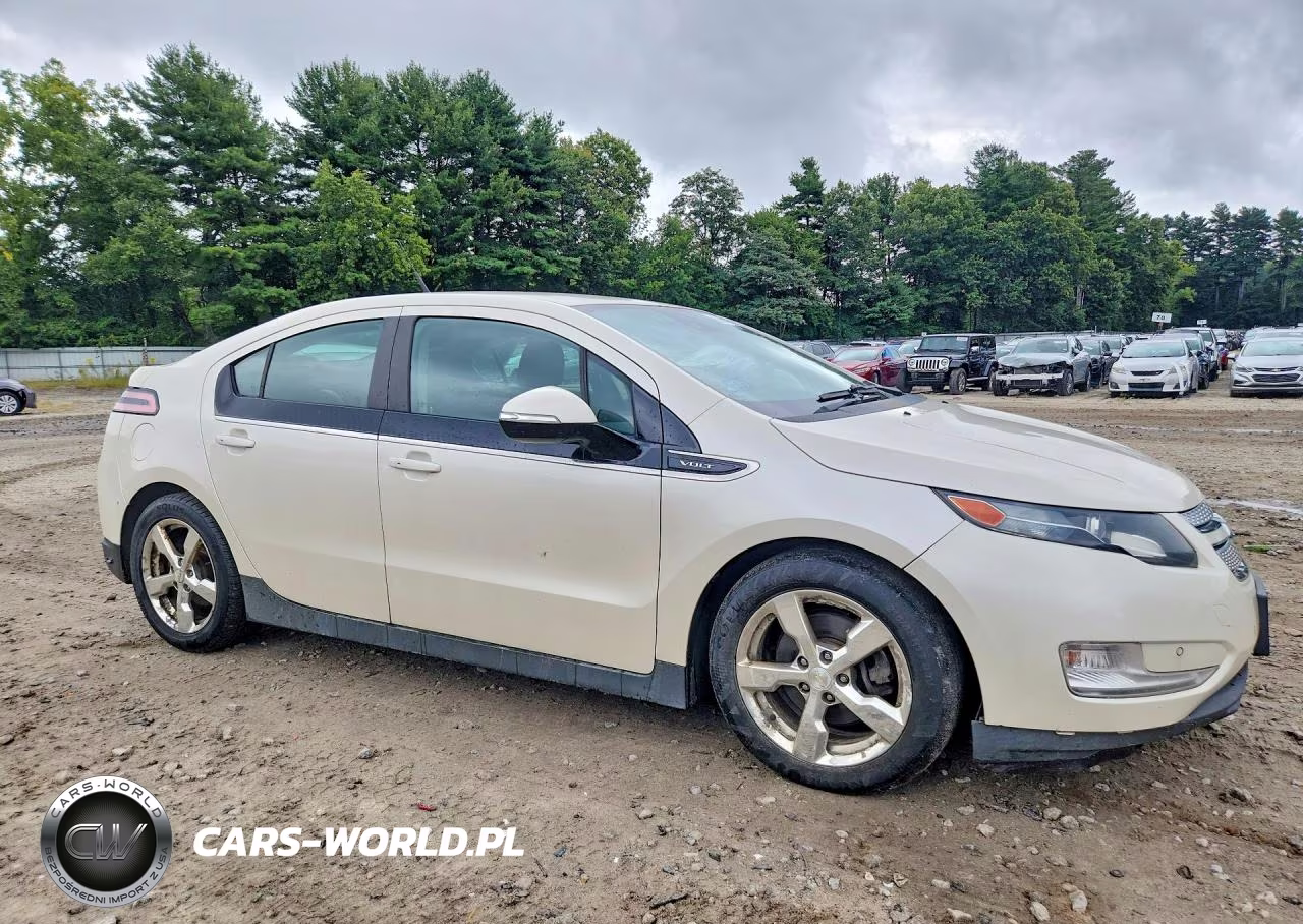 2014 Chevrolet Volt VIN:1G1RH6E47EU160139 - 4