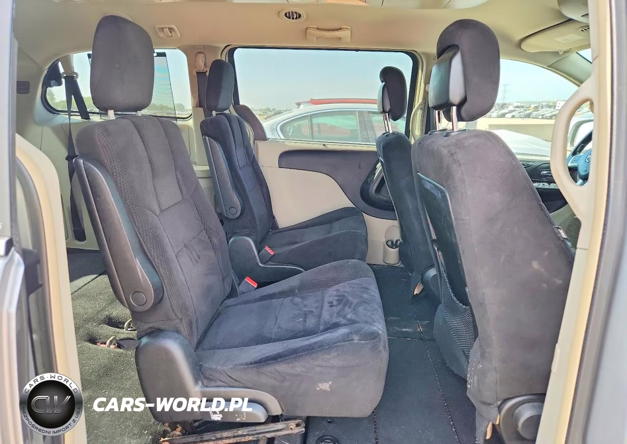 2013 Dodge Grand Caravan Crew VIN:2C4RDGDG4DR796470 - 10