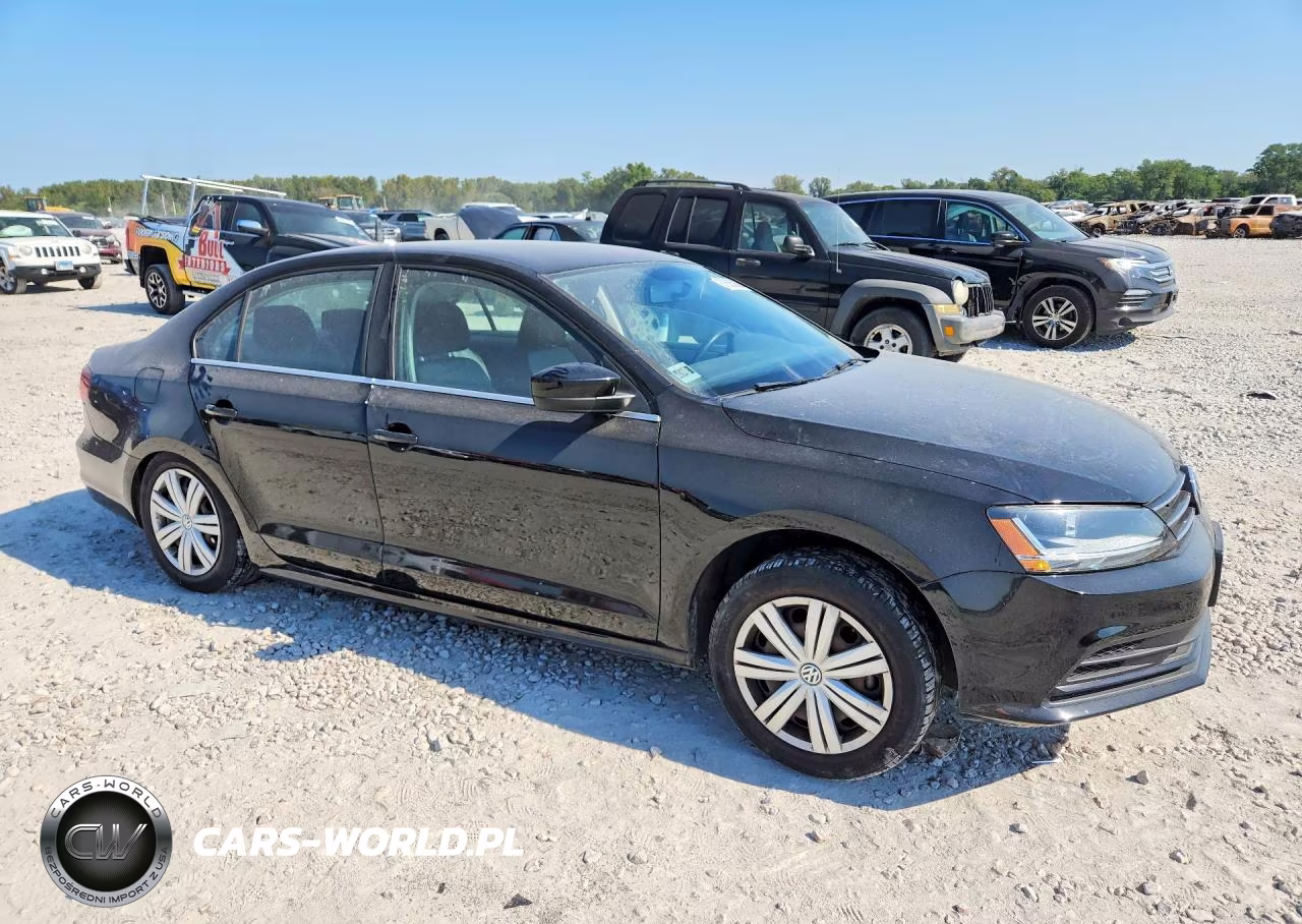 2017 Volkswagen Jetta S VIN:3VW2B7AJ1HM275269 - 4
