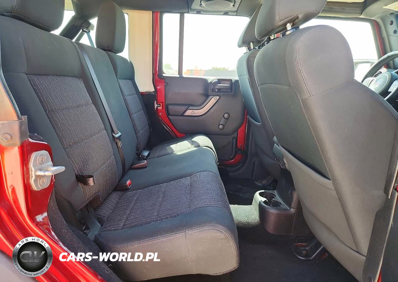 2012 Jeep Wrangler Unlimited Sport VIN:1C4BJWDG1CL136754 - 10