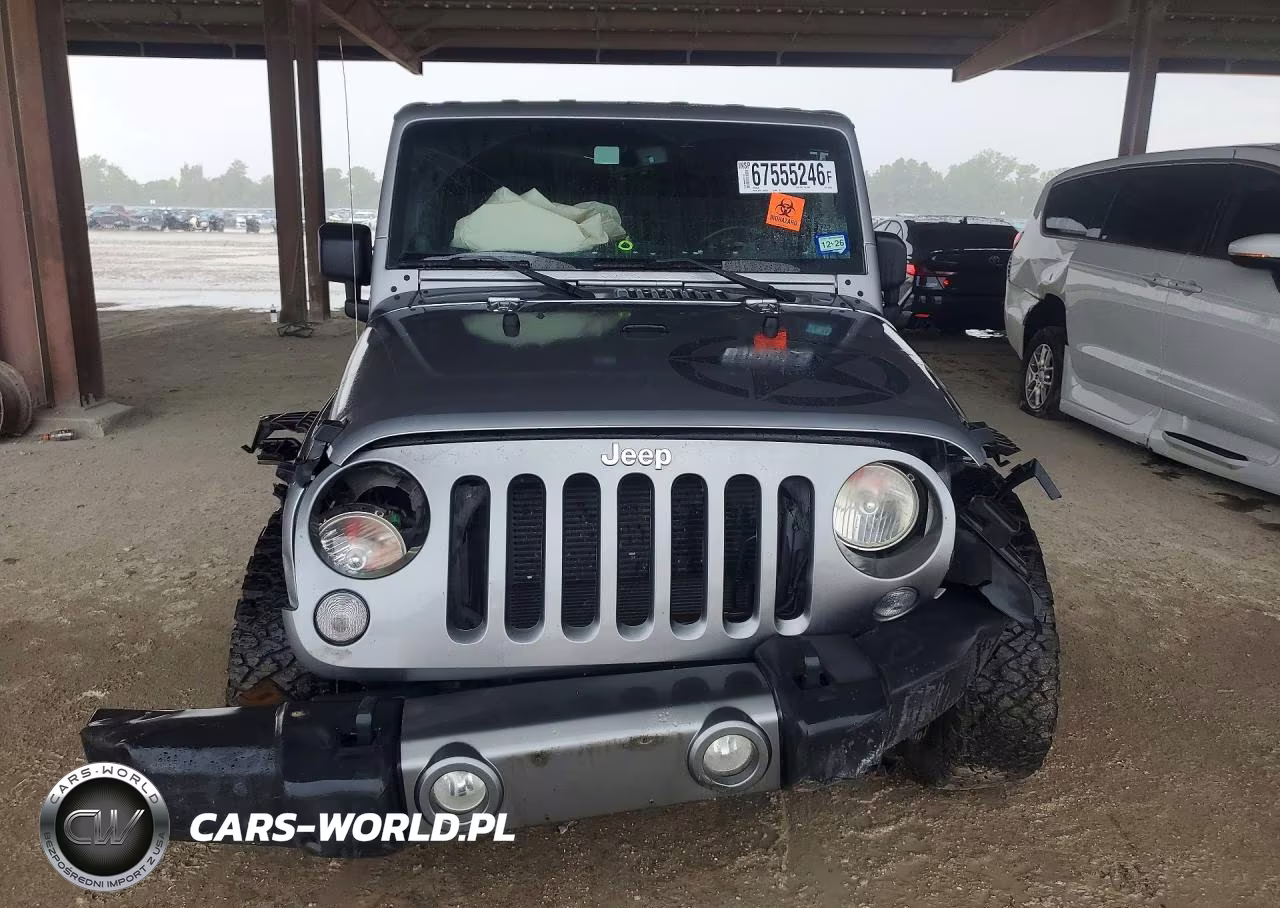 2014 Jeep Wrangler Unlimited Sport VIN:1C4BJWDG9EL206424 - 5