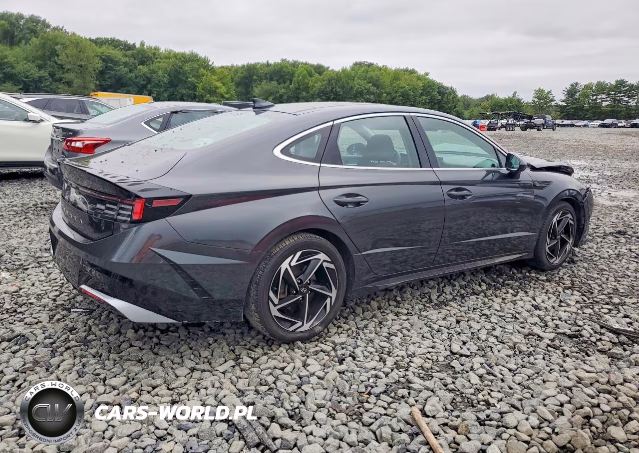 2025 Hyundai Sonata Sel VIN:KMHL14JA1SA452329 - 3