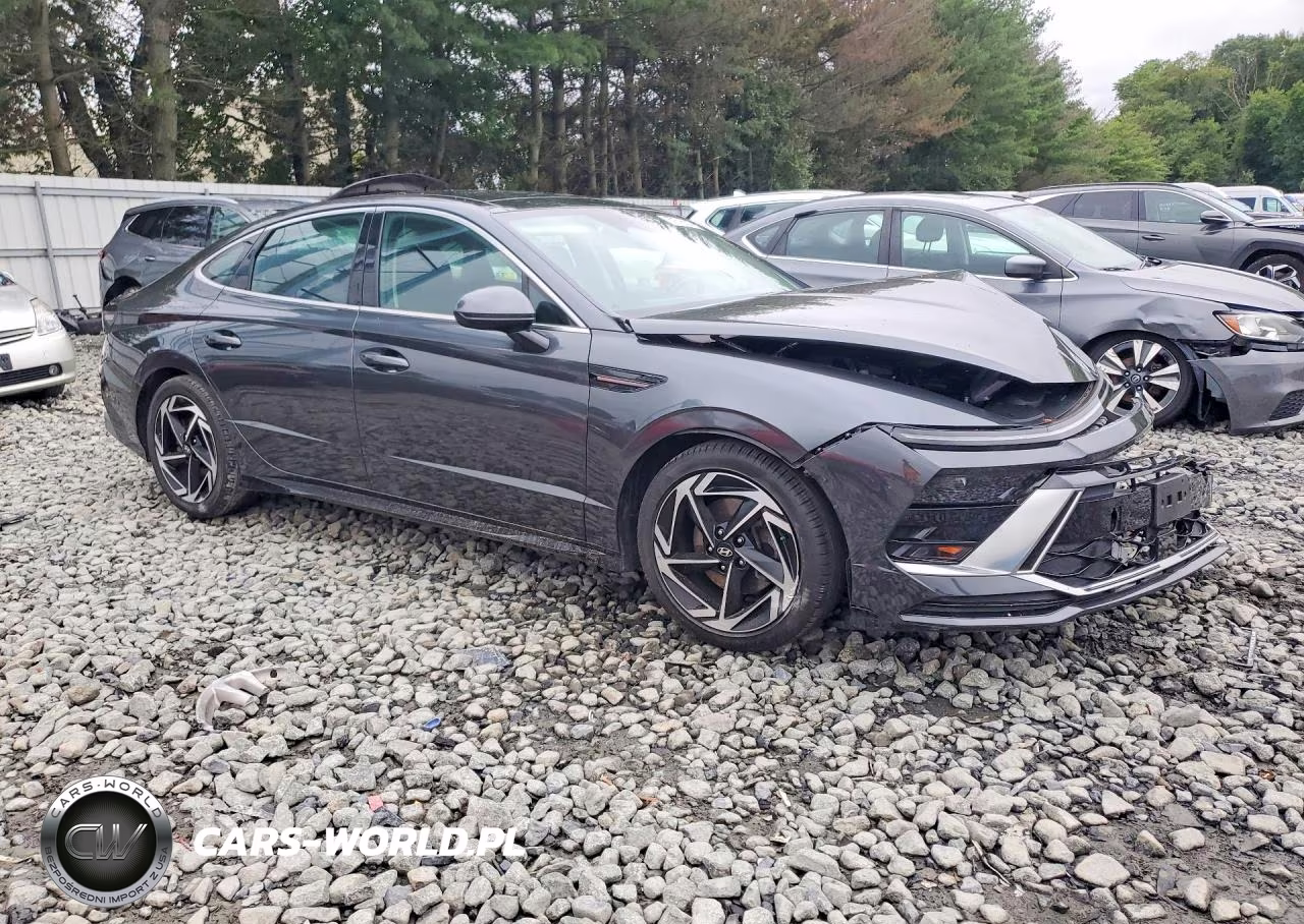 2025 Hyundai Sonata Sel VIN:KMHL14JA1SA452329 - 4