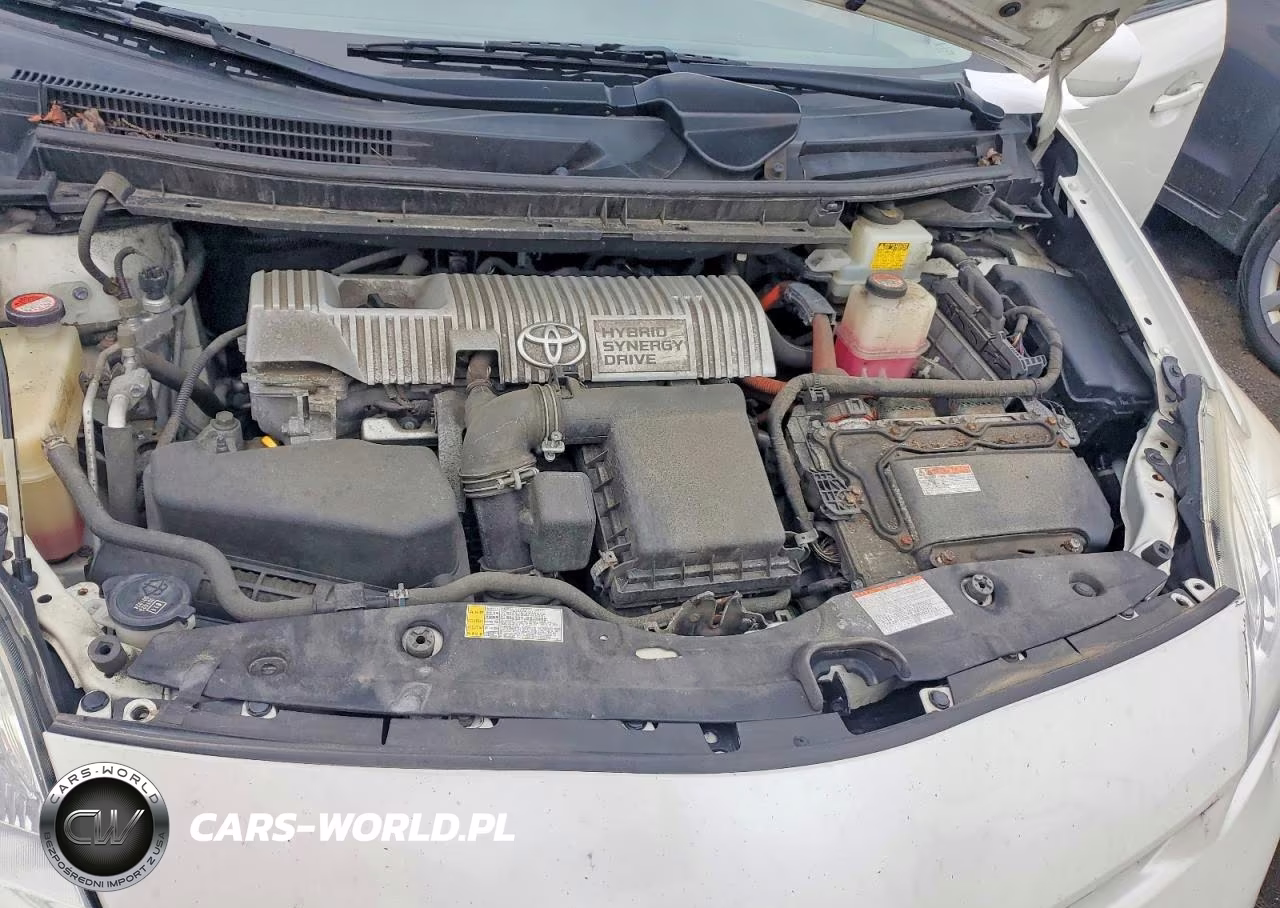 2015 Toyota Prius Two VIN:JTDKN3DU8F0471699 - 11