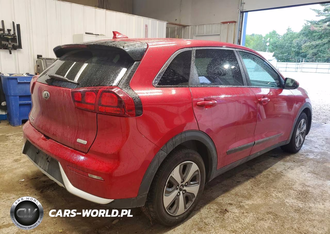 2019 Kia Niro Fe VIN:KNDCB3LC8K5261249 - 3