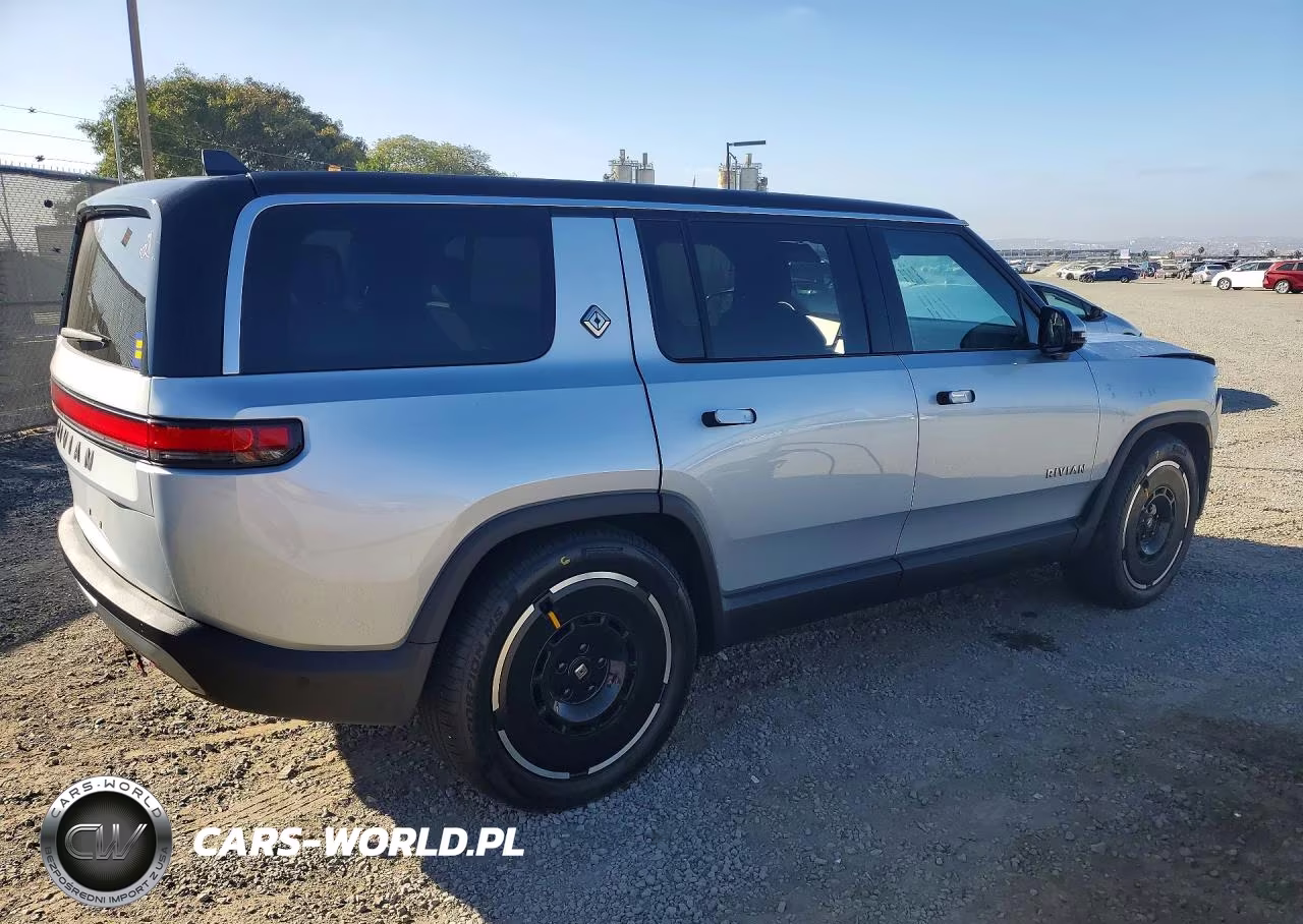 2025 Rivian R1S Adventure VIN:7PDSGBBA2SN047695 - 3