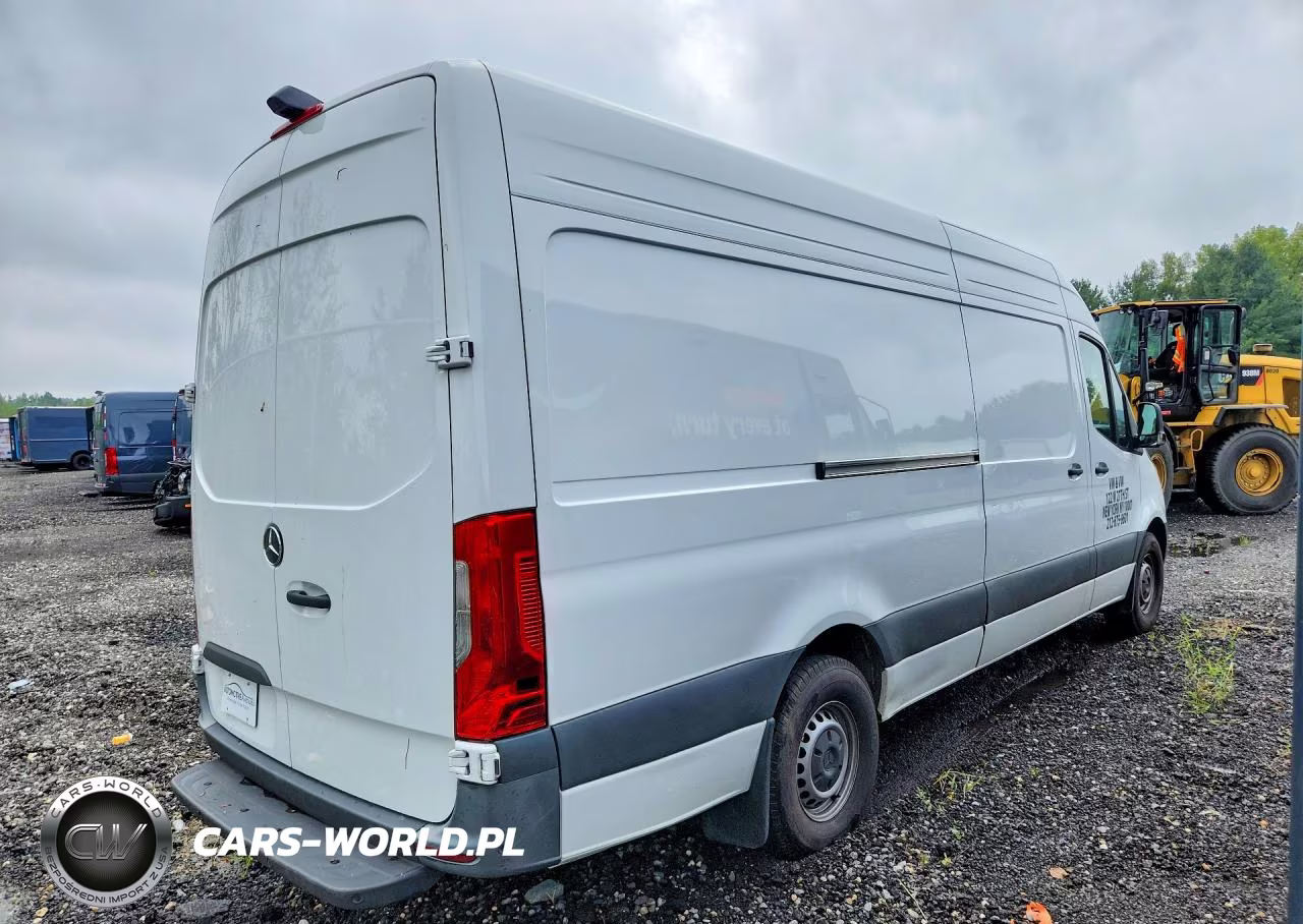 2024 Mercedes-Benz Sprinter 2500 Delivery Van VIN:W1Y4NCHY5RT175351 - 3
