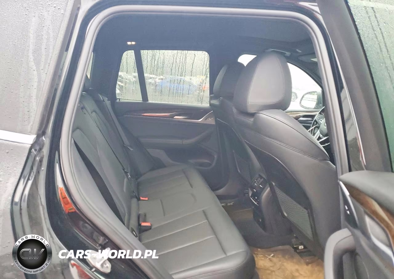 2018 BMW X3 xDrive30I VIN:5UXTR9C59JLD70301 - 11