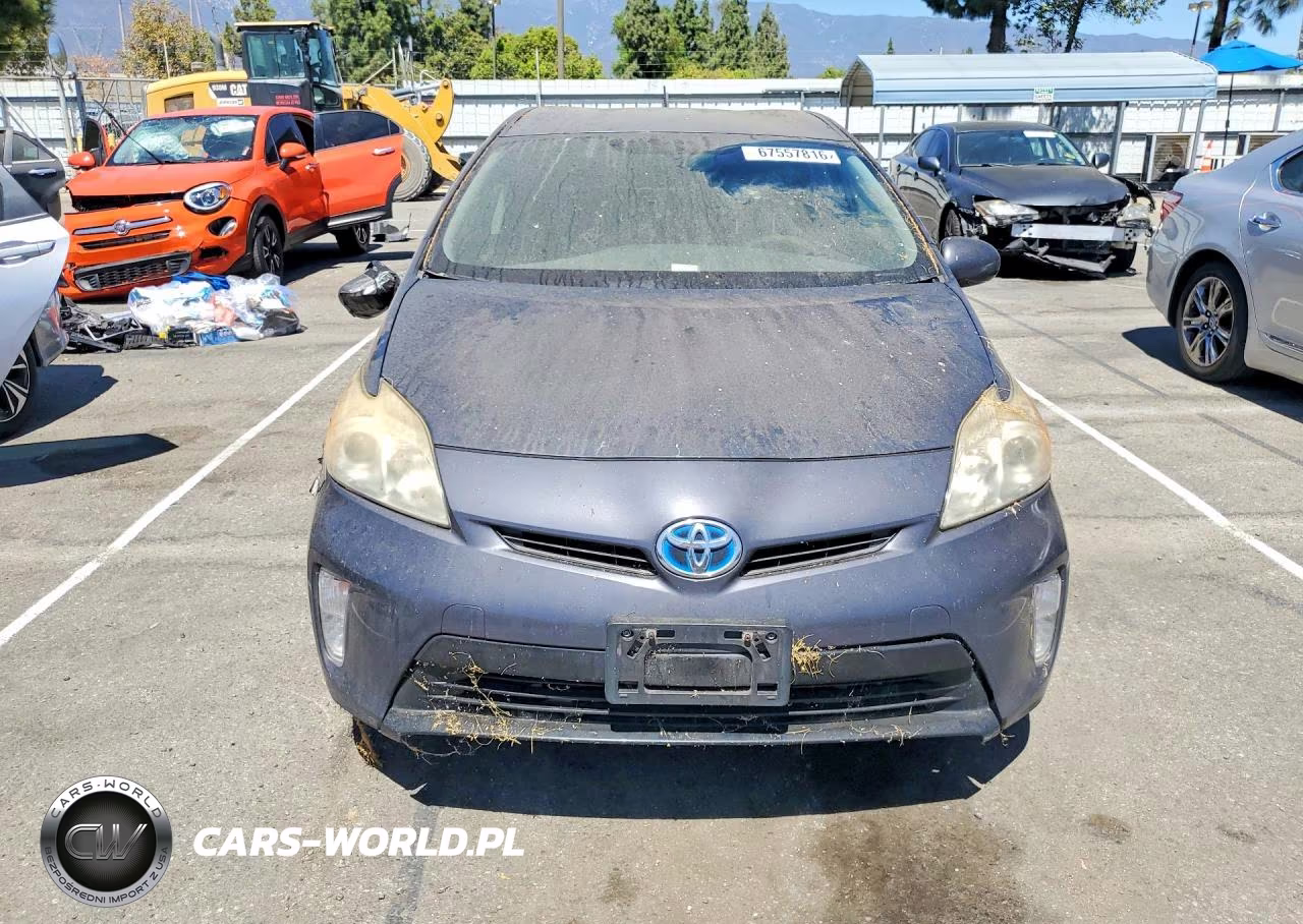 2012 Toyt Prius VIN:JTDKN3DU1C1511823 - 5