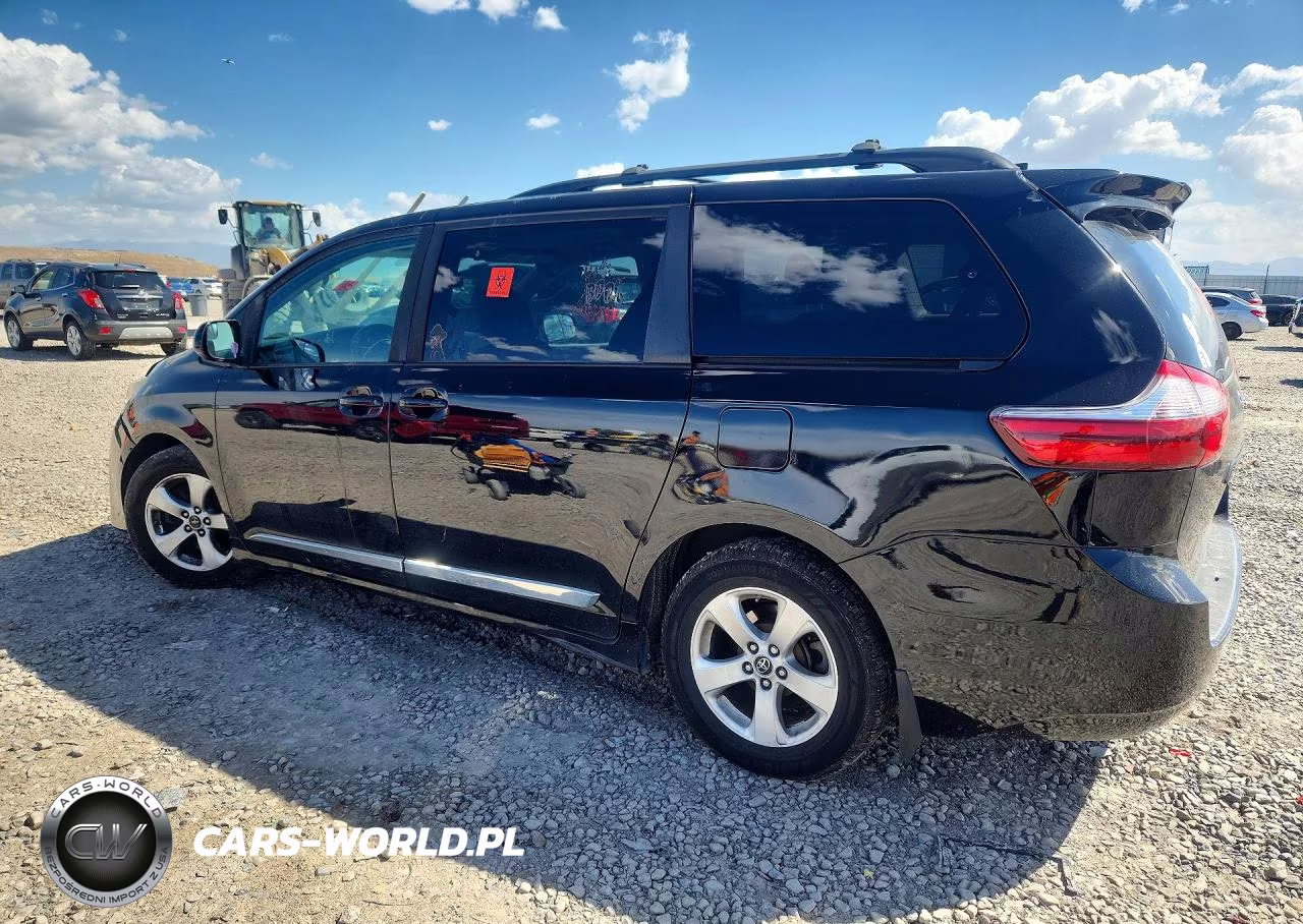 2020 Toyota Sienna Le VIN:5TDKZ3DC4LS021861 - 2