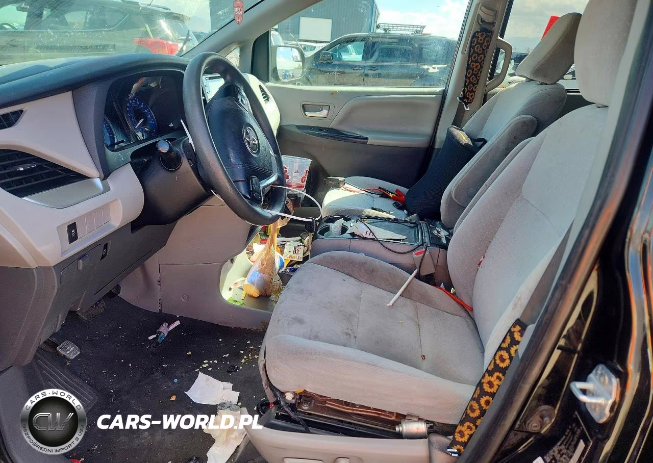 2020 Toyota Sienna Le VIN:5TDKZ3DC4LS021861 - 7