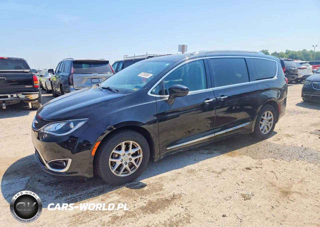 2020 Chrysler Pacifica Touring L VIN:2C4RC1BG9LR264150 - 1