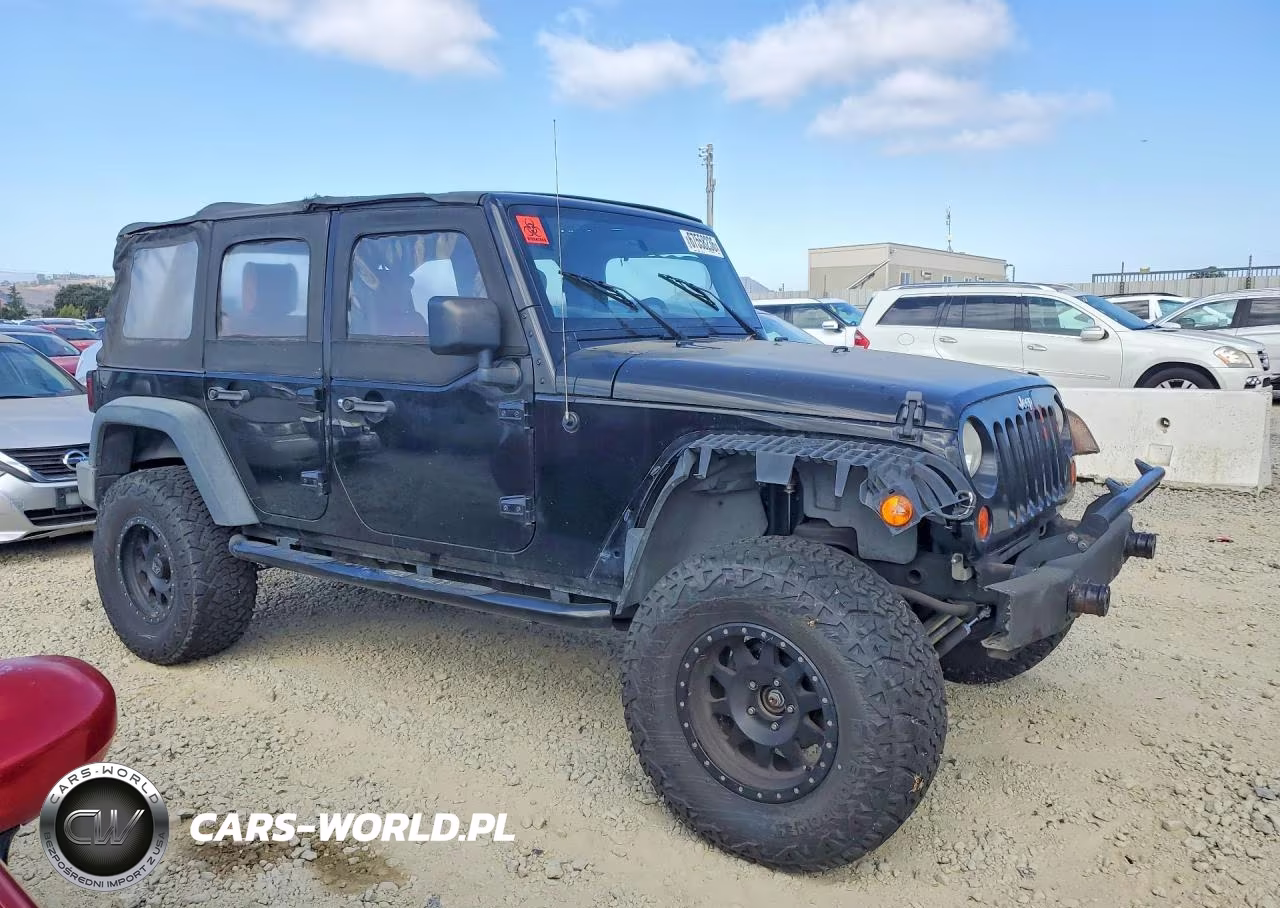 2008 Jeep Wrangler Unlimited X VIN:1J4GA39108L508353 - 4