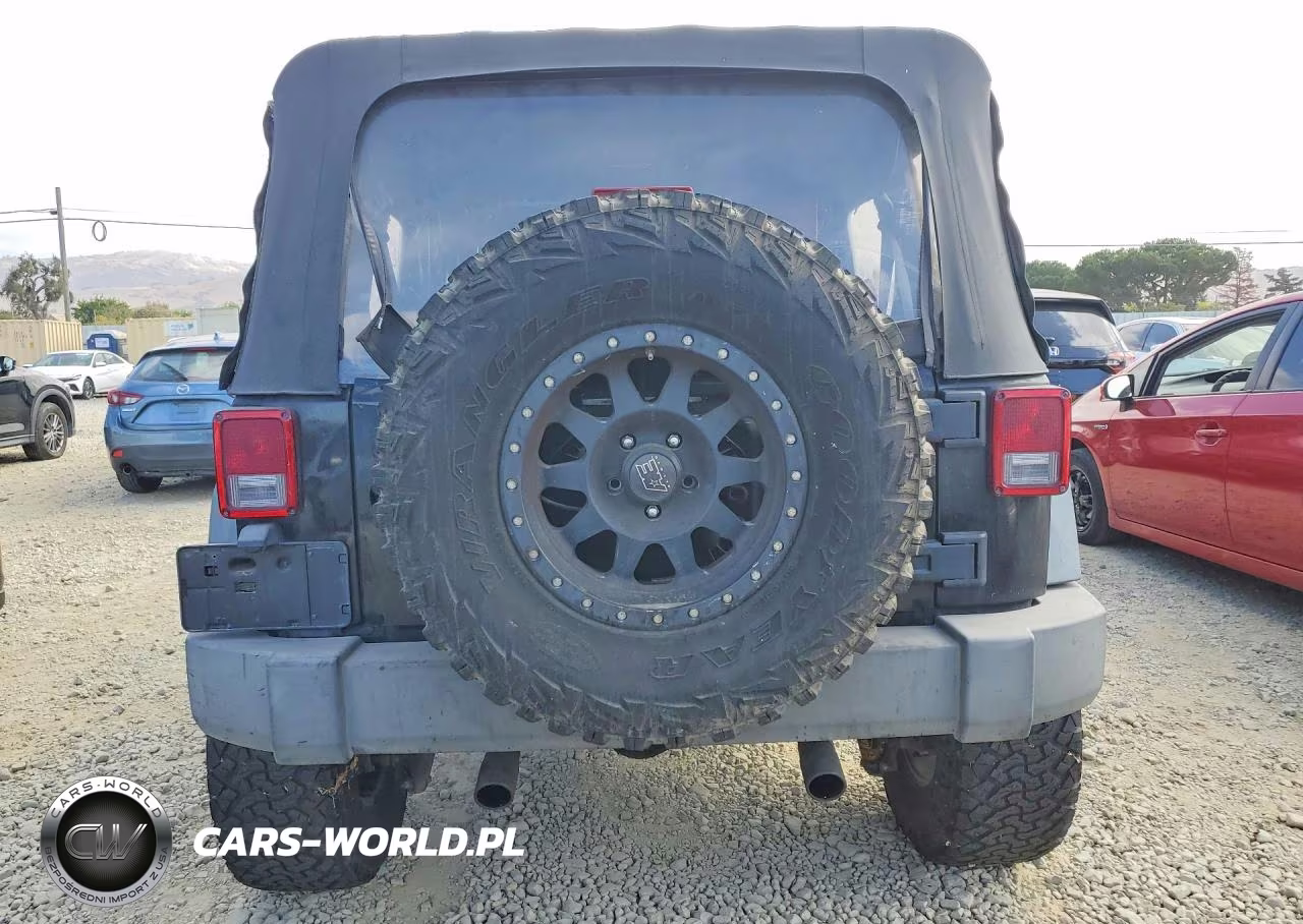 2008 Jeep Wrangler Unlimited X VIN:1J4GA39108L508353 - 6