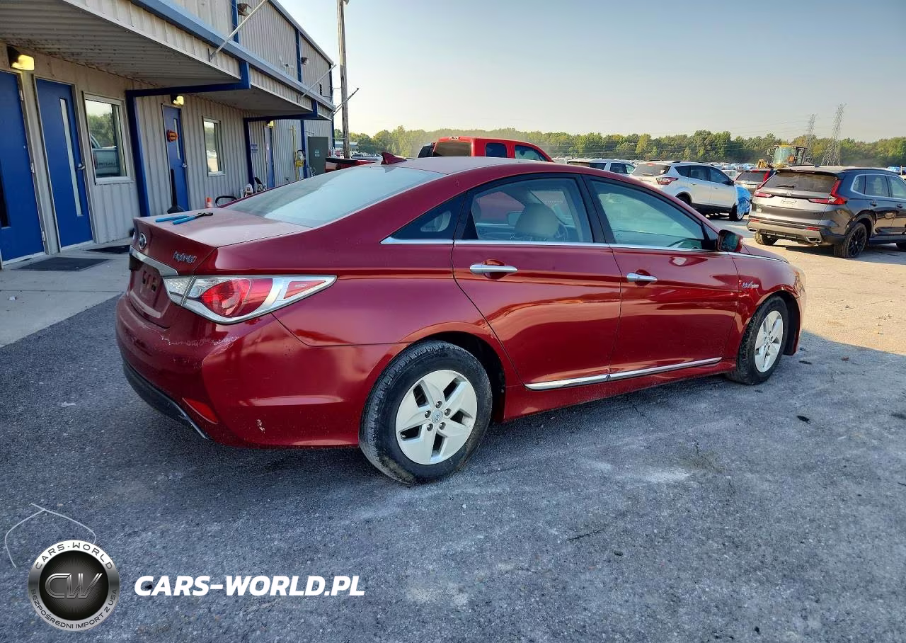 2012 Hyundai Sonata Hybrid VIN:KMHEC4A48CA037751 - 3